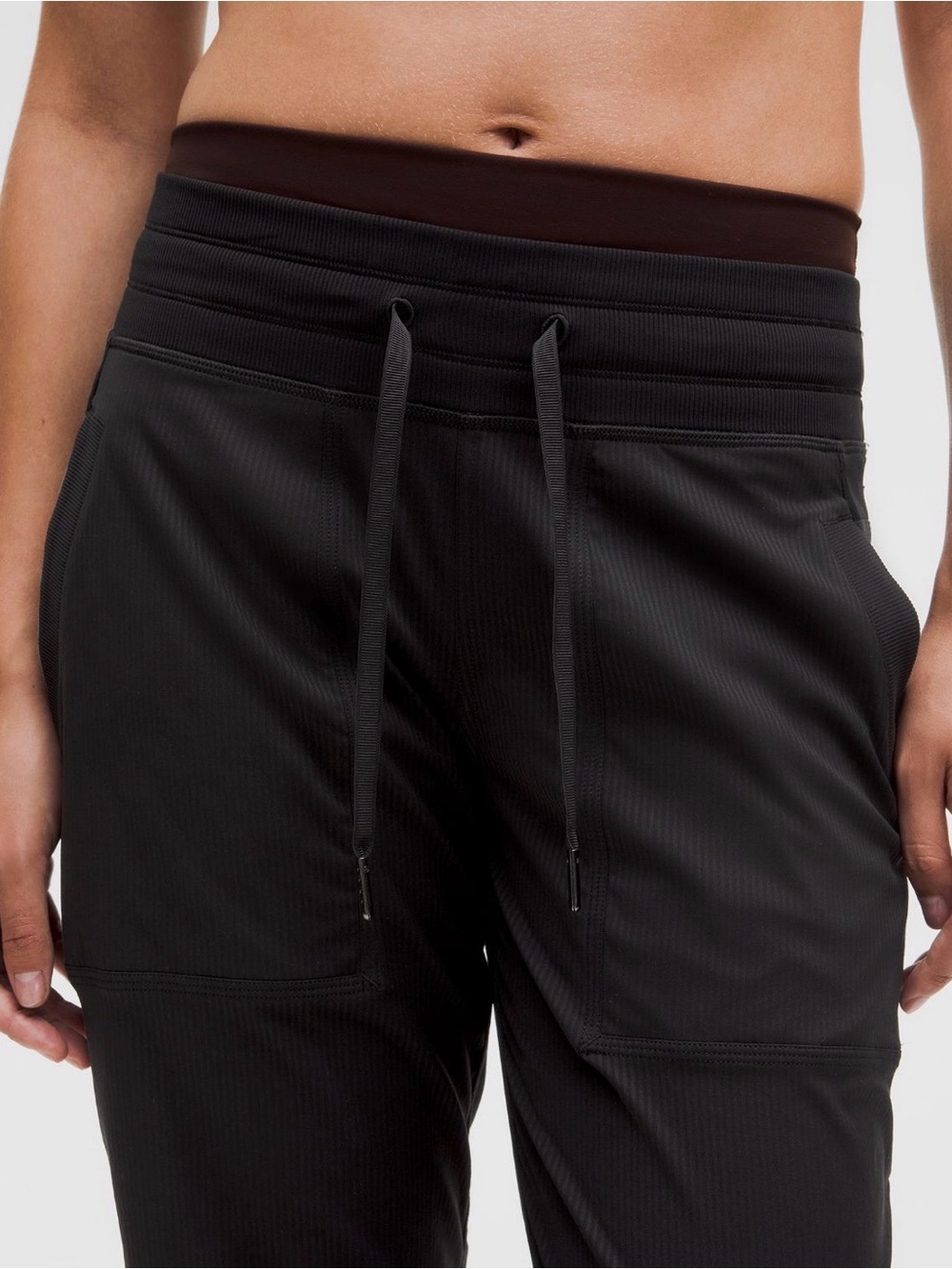 Lululemon Dance Studio, regular Black size 6